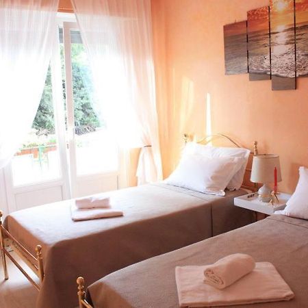 Apartment At Colosseo With Terrace Overlooking The Garden By Lyon Rome Luaran gambar